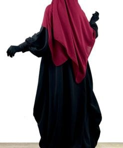 Hijab Rectangle Bordeaux x Abaya Bubble Noire by Oummi Abi Moi