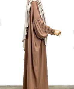 Abaya Manches Bouffantes WhoolPeach Premium Camel x Maxi Khimar 140 cm WhoolPeach Premium Beige by Oummi Abi Moi