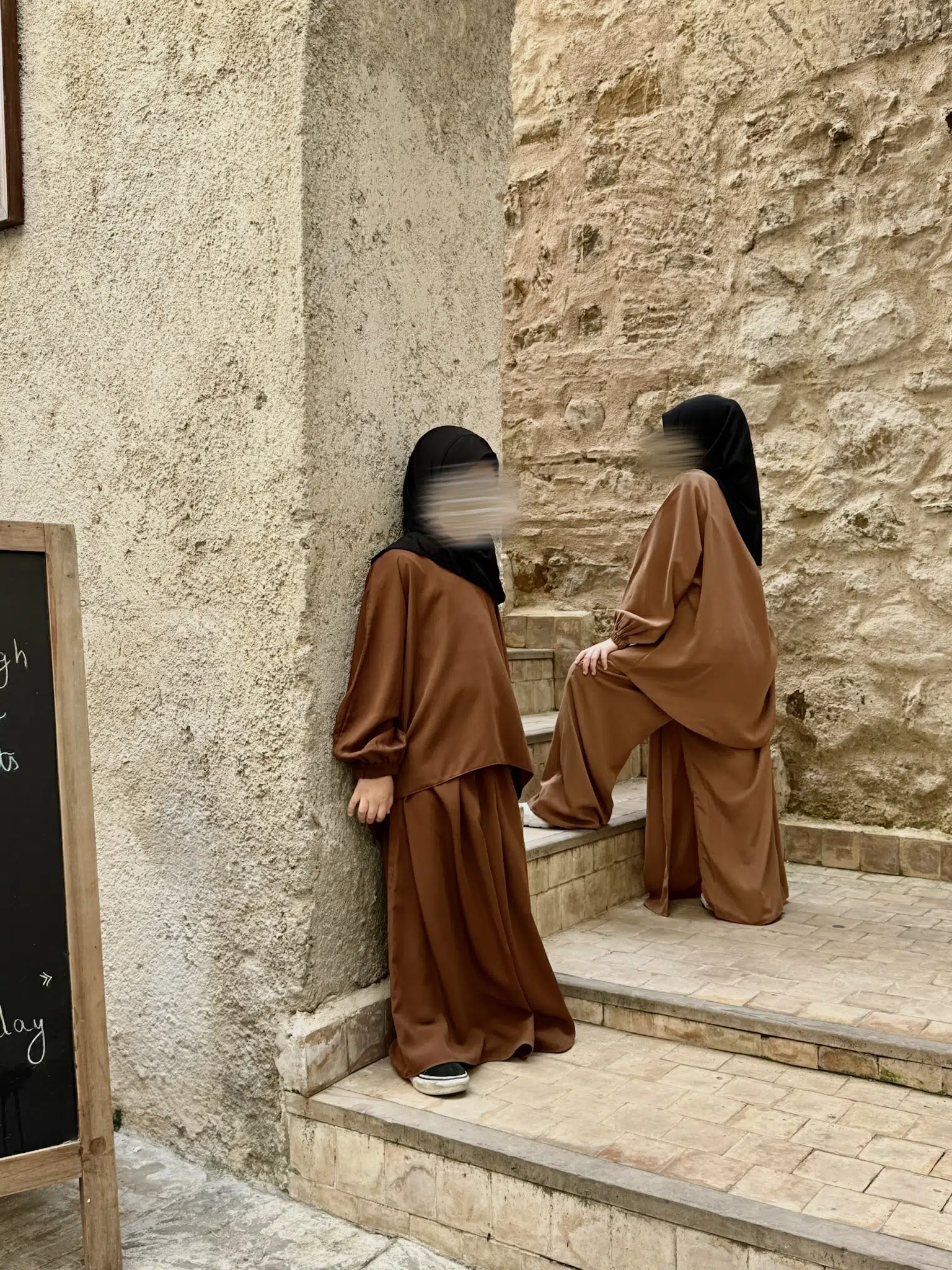 vêtements islam enfants hijabs fillettes abayas enfants vêtement légiféré vêtement islamique by Oummi Abi Moi