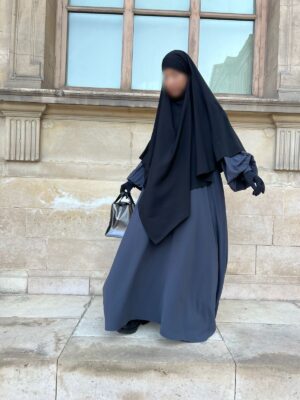 Abaya Bubble Gris Foncé x Maxi Khimar Noir Whool Peach Premium Oummi Abi Moi